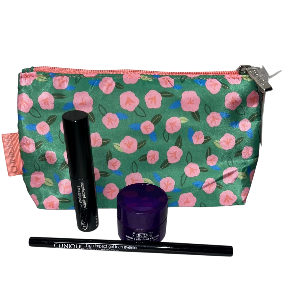 Clinique Floral Cosmetic Bag 3 Piece Makeup & Skincare Set - Picture 4 of 5